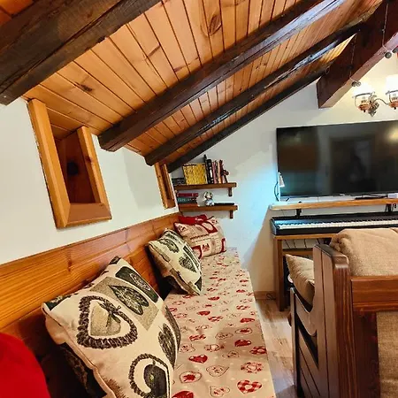 Hostdomus - Bouvier Apartment Cesana Torinese Buitenkant foto