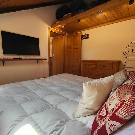 Hostdomus - Bouvier Apartment Cesana Torinese Buitenkant foto